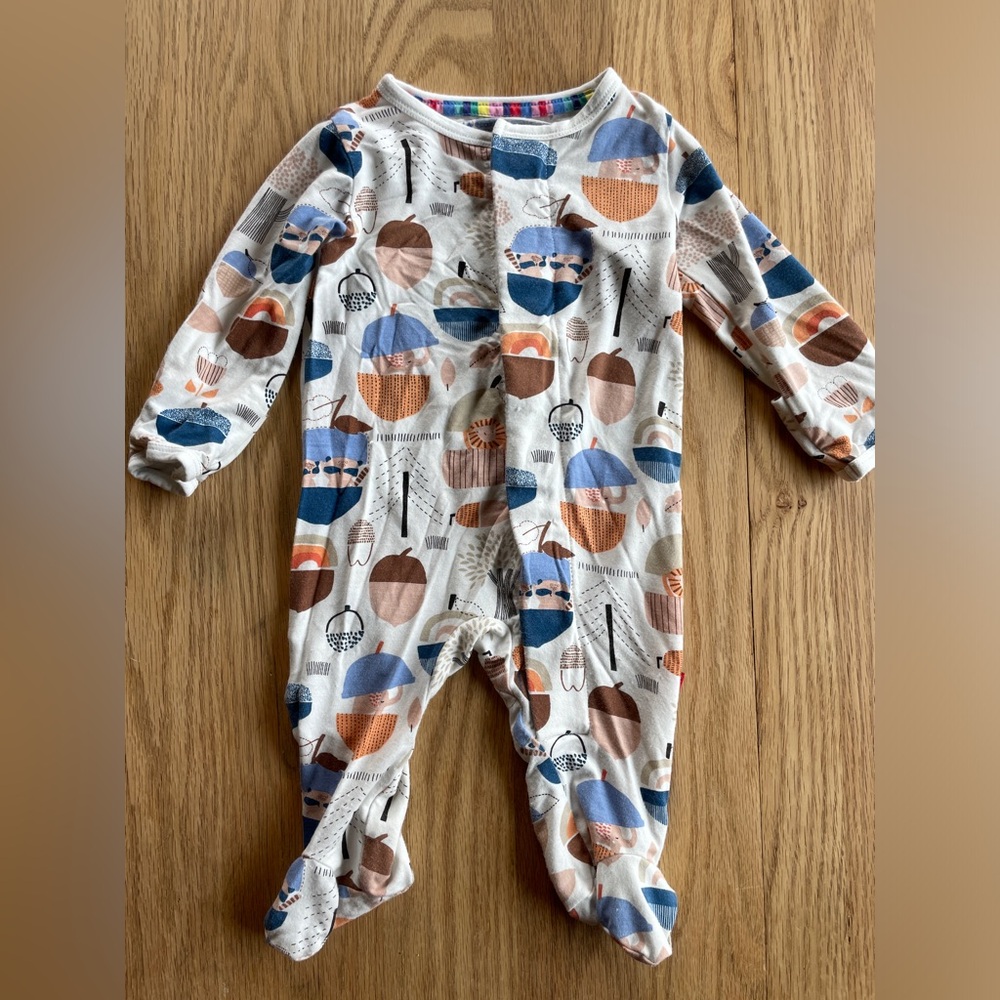 Magnetic me onesie sleeper newborn NB